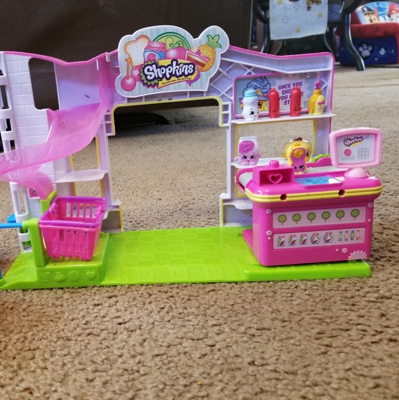 shopkins grocery store